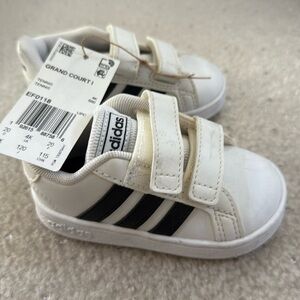 NWT Toddler Adidas Grand Court I for Toddler size 5K